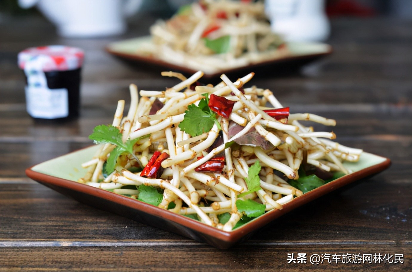 日照竹洞天风景区侗族特色美食—“百家宴”