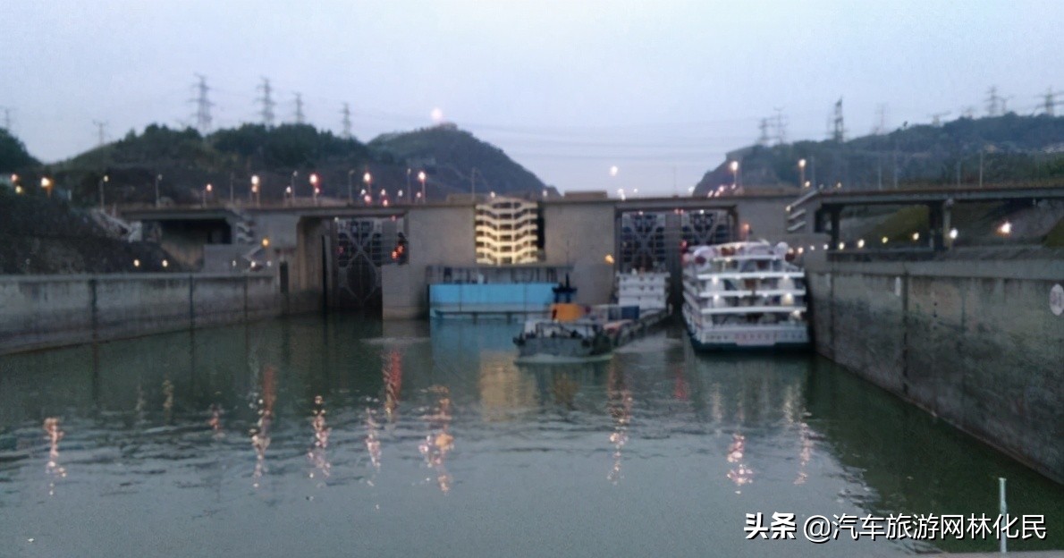 :880元/人三峡襄阳精华四日游